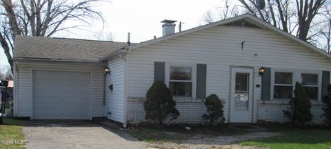 Photo of 121 Derbyshire Road, Toledo, OH 43615 (MLS # 10005828)