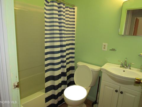 Tiny photo for 121 Derbyshire Road, Toledo, OH 43615 (MLS # 10005828)