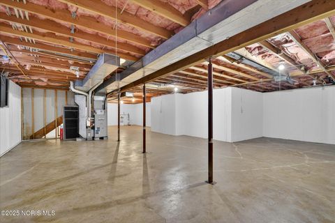 Tiny photo for 702 Fairway Lane, Wauseon, OH 43567 (MLS # 10002465)