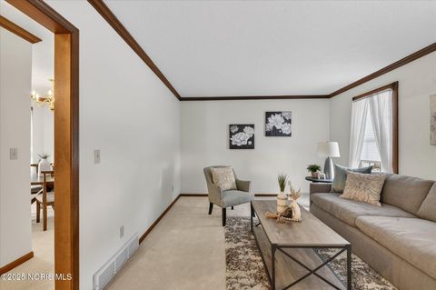 Tiny photo for 702 Fairway Lane, Wauseon, OH 43567 (MLS # 10002465)