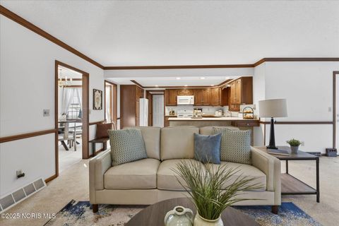 Tiny photo for 702 Fairway Lane, Wauseon, OH 43567 (MLS # 10002465)