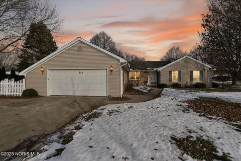 Photo of 702 Fairway Lane, Wauseon, OH 43567 (MLS # 10002465)