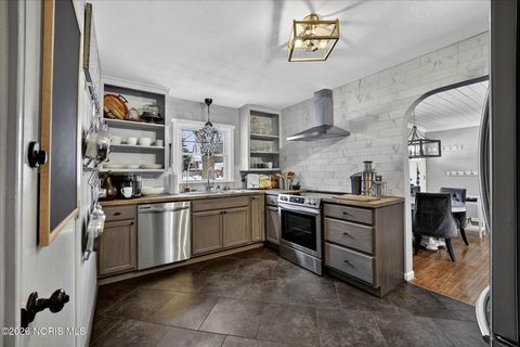 Tiny photo for 126 Edgerton Drive, Waterville, OH 43566 (MLS # 10003781)