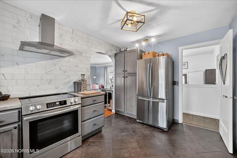 Tiny photo for 126 Edgerton Drive, Waterville, OH 43566 (MLS # 10003781)