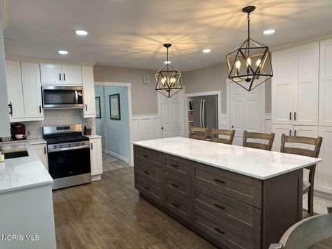 Tiny photo for 10190 Ford Road, Perrysburg, OH 43551 (MLS # 10006643)