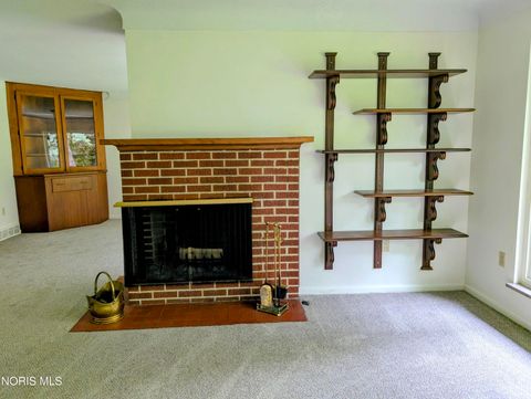 Tiny photo for 814 N Grove Street, Bowling Green, OH 43402 (MLS # 10008844)