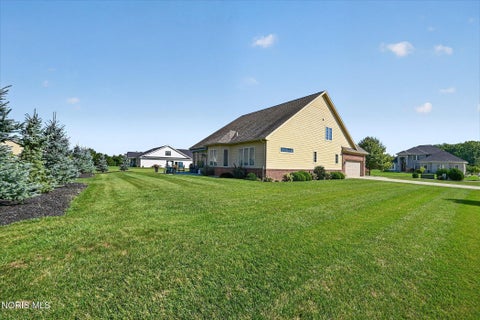 Tiny photo for 902 Pine Valley Drive, Bowling Green, OH 43402 (MLS # 10013497)
