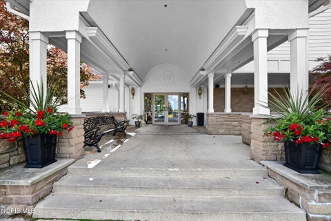 Tiny photo for 902 Pine Valley Drive, Bowling Green, OH 43402 (MLS # 10013497)