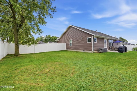 Tiny photo for 1180 Kennsington Drive, Findlay, OH 45840 (MLS # 10014009)