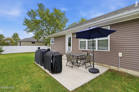 Tiny photo for 1180 Kennsington Drive, Findlay, OH 45840 (MLS # 10014009)