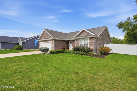 Tiny photo for 1180 Kennsington Drive, Findlay, OH 45840 (MLS # 10014009)