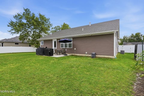 Tiny photo for 1180 Kennsington Drive, Findlay, OH 45840 (MLS # 10014009)
