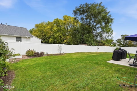 Tiny photo for 1180 Kennsington Drive, Findlay, OH 45840 (MLS # 10014009)