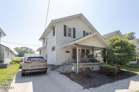 Tiny photo for 516 S Union Street, Fostoria, OH 44830 (MLS # 10007775)