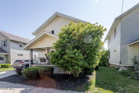 Tiny photo for 516 S Union Street, Fostoria, OH 44830 (MLS # 10007775)