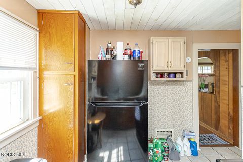 Tiny photo for 516 S Union Street, Fostoria, OH 44830 (MLS # 10007775)