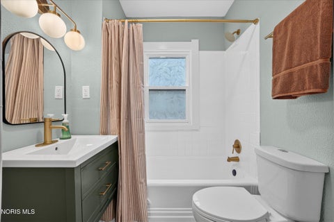 Tiny photo for 901 Toronto Avenue, Toledo, OH 43609 (MLS # 10013587)