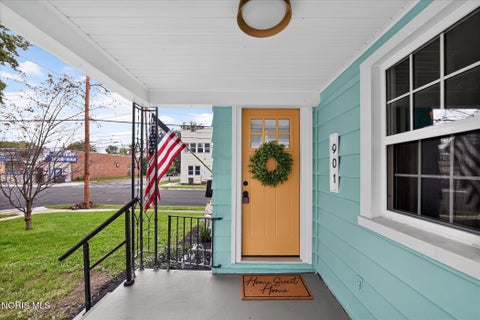 Tiny photo for 901 Toronto Avenue, Toledo, OH 43609 (MLS # 10013587)