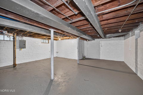 Tiny photo for 901 Toronto Avenue, Toledo, OH 43609 (MLS # 10013587)