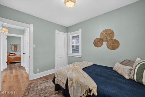 Tiny photo for 901 Toronto Avenue, Toledo, OH 43609 (MLS # 10013587)