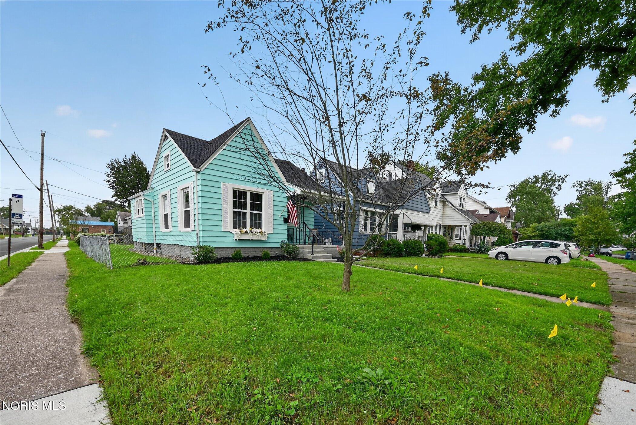 901 Toronto Avenue