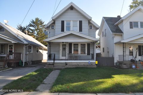 Photo of 429 Dover Place, Toledo, OH 43605 (MLS # 10000395)