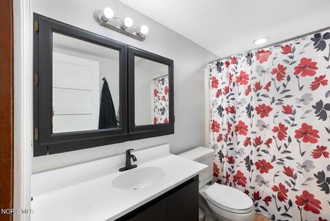Tiny photo for 5150 Yorkshire Drive, Toledo, OH 43615 (MLS # 10010875)