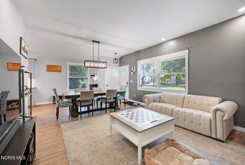 Tiny photo for 5150 Yorkshire Drive, Toledo, OH 43615 (MLS # 10010875)