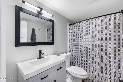 Tiny photo for 5150 Yorkshire Drive, Toledo, OH 43615 (MLS # 10010875)