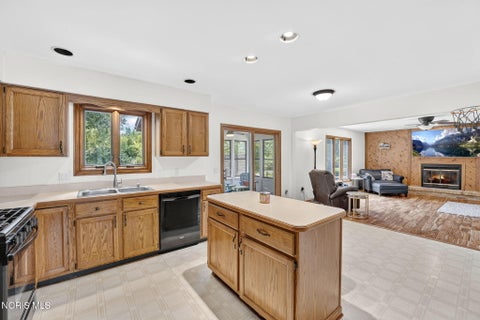 Tiny photo for 6845 Ramblehurst Road, Sylvania, OH 43560 (MLS # 10010630)