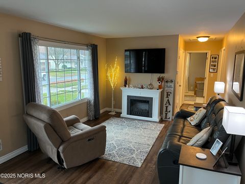 Tiny photo for 5238 Sheila Drive, Toledo, OH 43613 (MLS # 10001847)