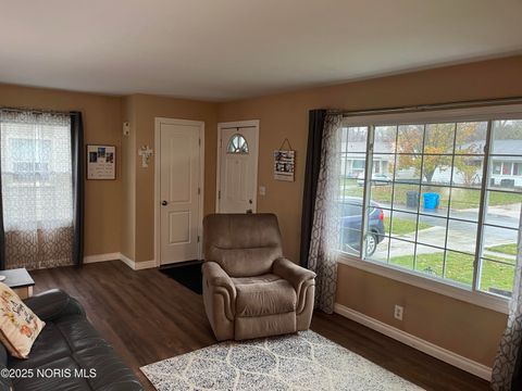 Tiny photo for 5238 Sheila Drive, Toledo, OH 43613 (MLS # 10001847)