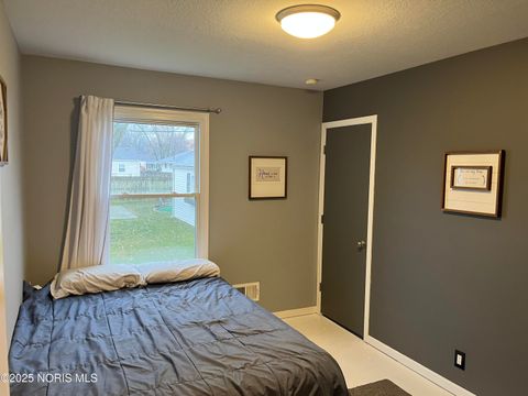 Tiny photo for 5238 Sheila Drive, Toledo, OH 43613 (MLS # 10001847)