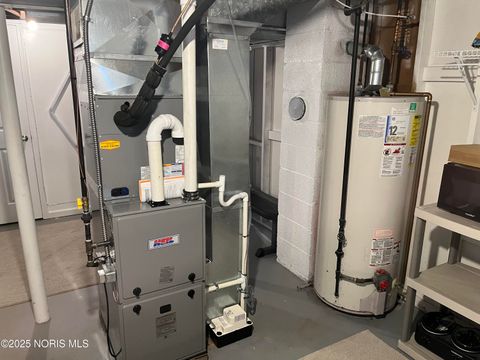 Tiny photo for 5238 Sheila Drive, Toledo, OH 43613 (MLS # 10001847)