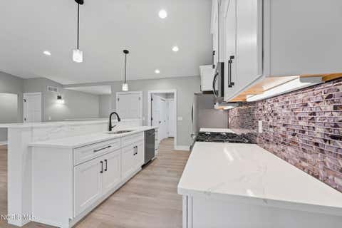 Tiny photo for 6634 Long Street, Whitehouse, OH 43571 (MLS # 10009434)