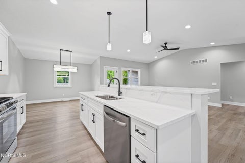 Tiny photo for 6634 Long Street, Whitehouse, OH 43571 (MLS # 10009434)