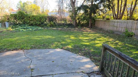 Tiny photo for 433 La Jolla Drive, Toledo, OH 43615 (MLS # 10000681)