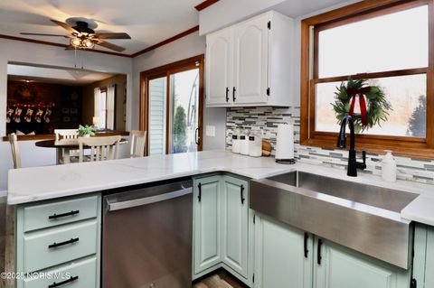 Tiny photo for 7070 Country Creek Road, Maumee, OH 43537 (MLS # 10002398)