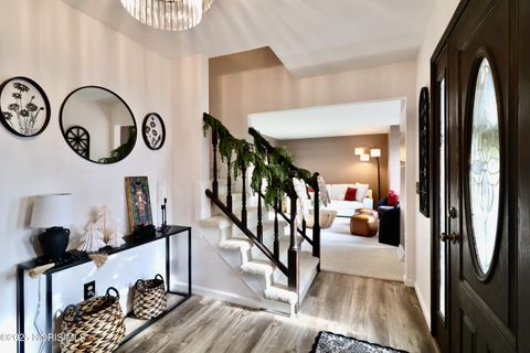 Tiny photo for 7070 Country Creek Road, Maumee, OH 43537 (MLS # 10002398)