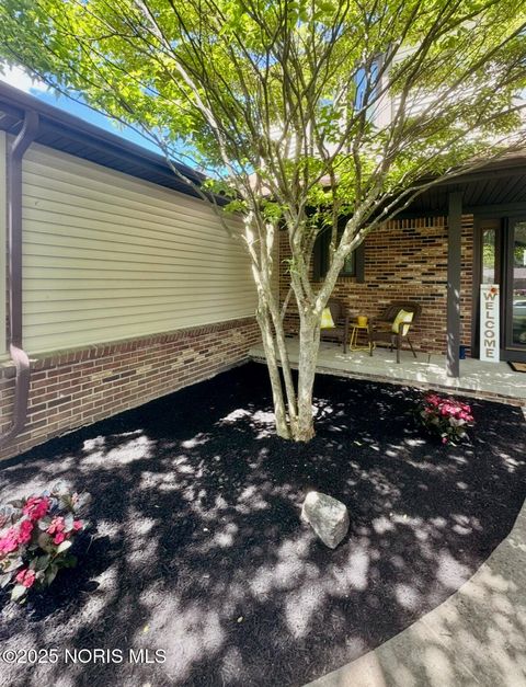 Tiny photo for 7070 Country Creek Road, Maumee, OH 43537 (MLS # 10002398)