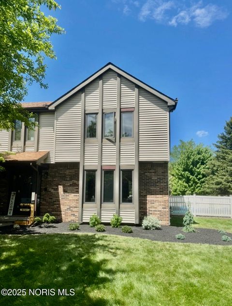Tiny photo for 7070 Country Creek Road, Maumee, OH 43537 (MLS # 10002398)