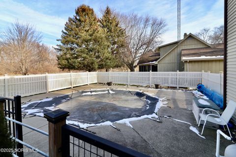 Tiny photo for 7070 Country Creek Road, Maumee, OH 43537 (MLS # 10002398)