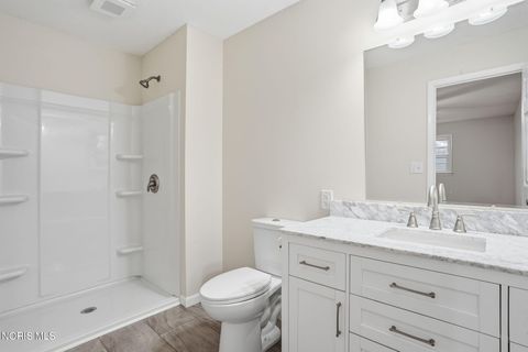 Tiny photo for 207 E Yates Avenue, Findlay, OH 45840 (MLS # 10005007)