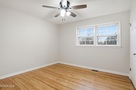 Tiny photo for 207 E Yates Avenue, Findlay, OH 45840 (MLS # 10005007)