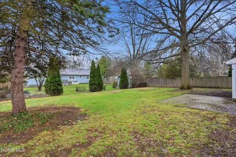 Tiny photo for 207 E Yates Avenue, Findlay, OH 45840 (MLS # 10005007)