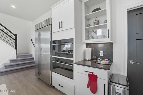 Tiny photo for 10321 Wheatfield Drive, Findlay, OH 45840 (MLS # 10004594)