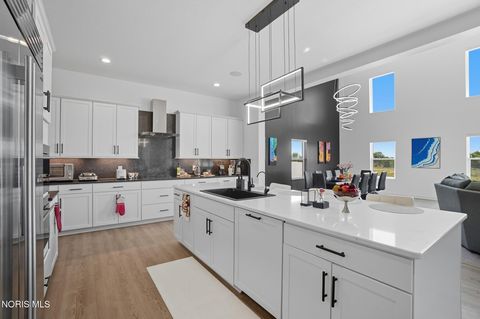 Tiny photo for 10321 Wheatfield Drive, Findlay, OH 45840 (MLS # 10004594)