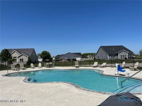 Tiny photo for 2415 Cross Ridge Road, Perrysburg, OH 43551 (MLS # 10000401)