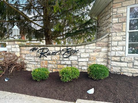 Tiny photo for 2415 Cross Ridge Road, Perrysburg, OH 43551 (MLS # 10000401)