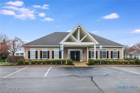 Tiny photo for 2415 Cross Ridge Road, Perrysburg, OH 43551 (MLS # 10000401)